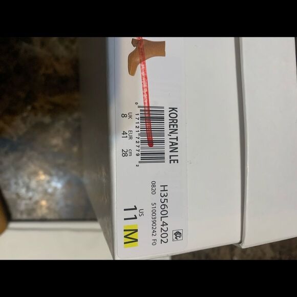 Vince Koren Croc-Embossed Leather Ankle Boots Size 11M Tan Brand new - Picture 13 of 13